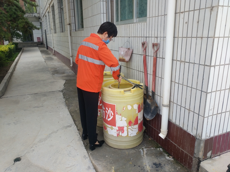 【甘州】检查养管站消防设施.jpg