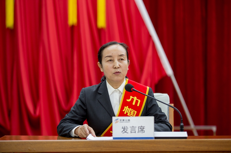 “巾帼建功”先进个人陈丽蓉作事迹报告.jpg