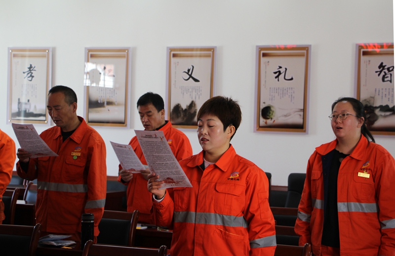 齐唱”我和我的祖国“.JPG