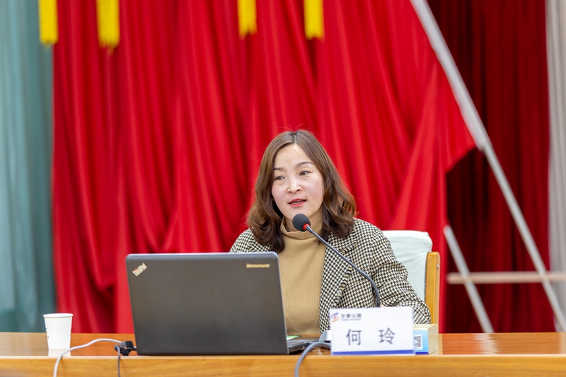 市委党校老师做党史学习教育专题辅导.jpg